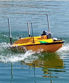 Embarcación no tripulada (USV) utilizada para batimetría en río